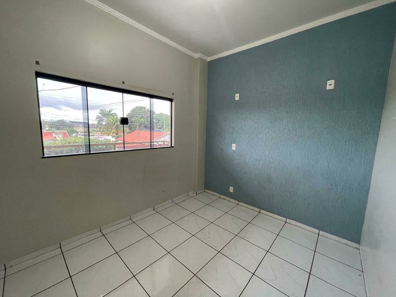 Imagem do VENDA - CASA NO CENTRO , AVENIDA PRINCIPAL ( ILDEFONSO CARNEIRO )